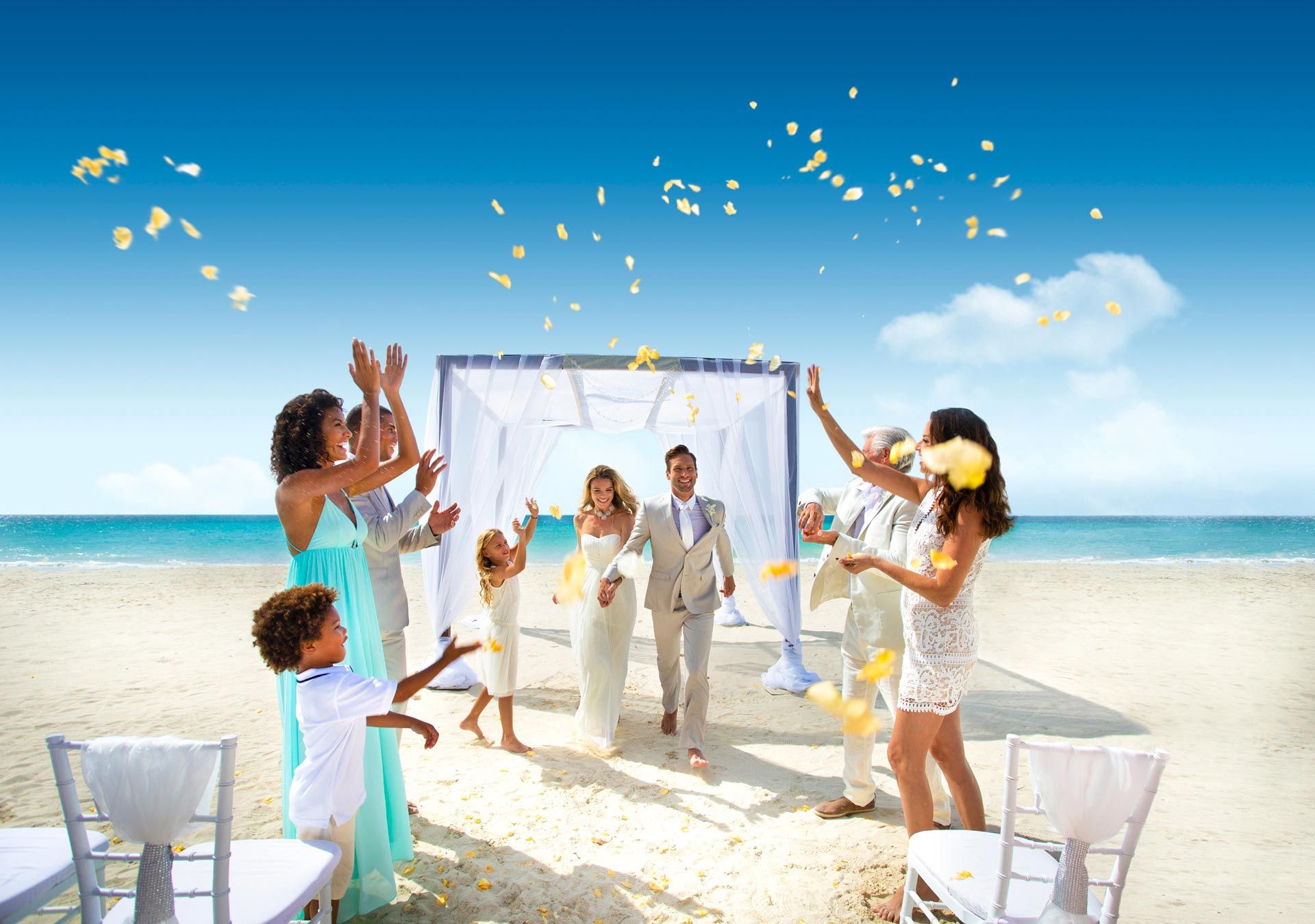 Must-Know Tips For A Beach Wedding