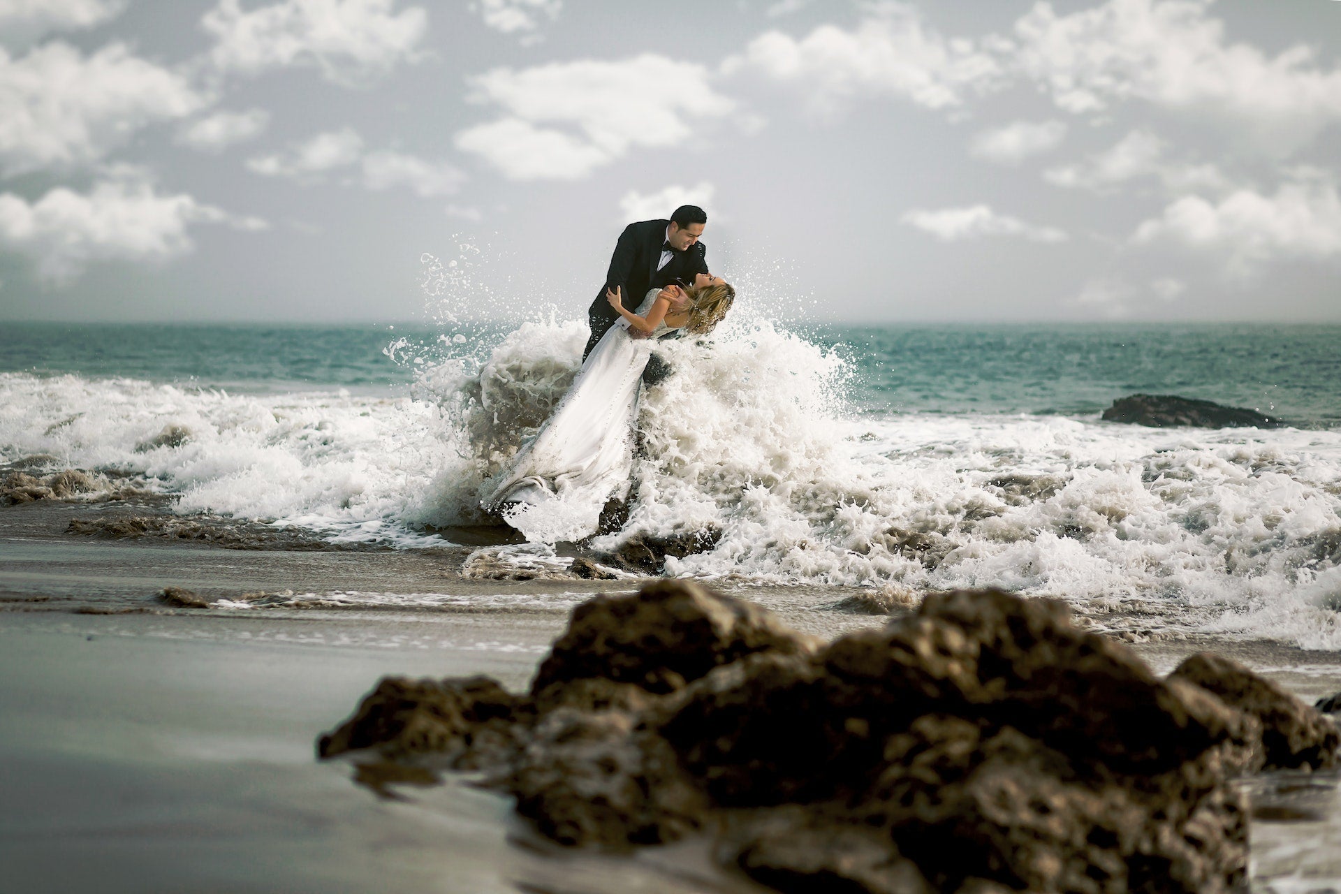 7 Awesome Ideas for your Pre-Wedding Photoshoot