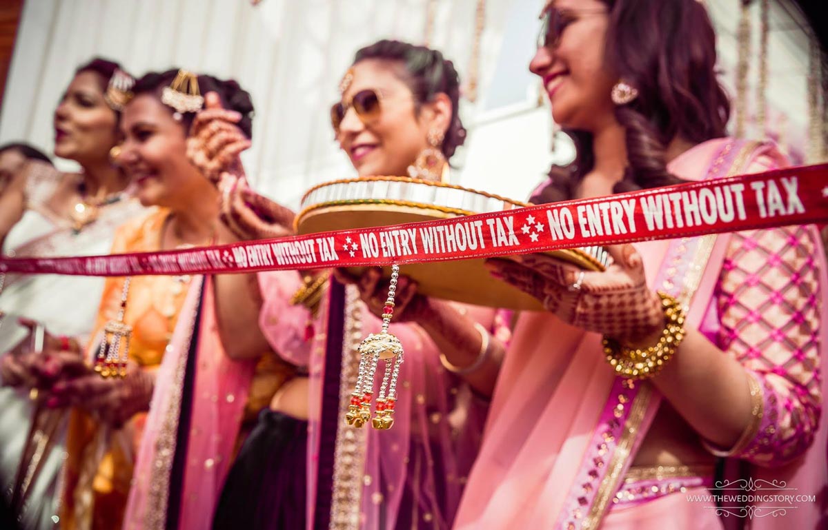 3 Traditional Ways to Welcome Groom in Indian Weddings