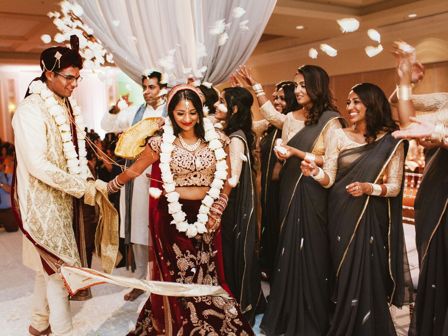 While Planning A Traditional Wedding Ceremony Keep These Things In Mind